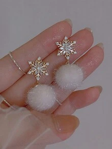 2pcs Cute And Sweet Snowflake Shaped Earrings With Rhinestone Decoration And Fluffy Pendant For Women, Perfect For Christmas Accessory - White - View 3