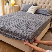 1pc Plush Rhombus Quilted Bedspread, Solid Color, Thickened Fleece Warm Bed Skirt Suitable For Home, Machine Washable, Geometric Pattern Fitted Sheet Set Without Filler, Independence Day,(Pillowcases Not Included) - Grey - View 7