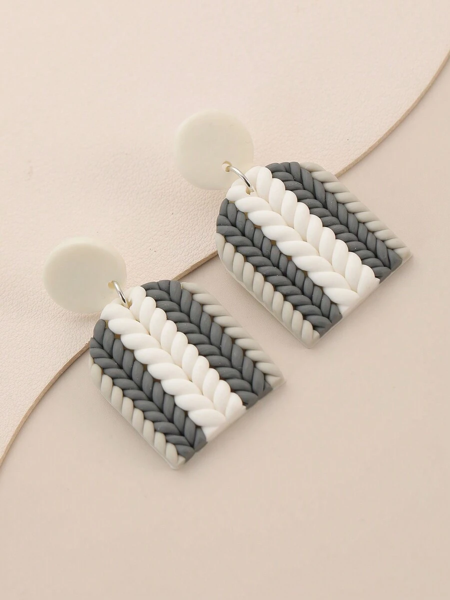 1對具有時尚感的手工編織長半圓柔性陶瓷色塊耳環,適合女性簡約休閒風,適用於日常穿著,度假,派對和作為禮物。可供選擇的多種顏色。 - 彩色 - 查看 1