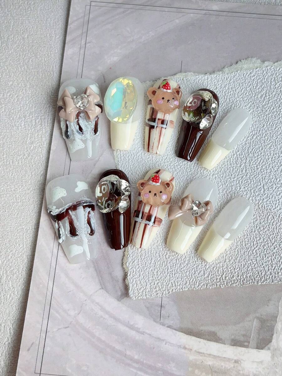Melody Bear 10入組短款美甲套裝,奶油白色法式手繪格子紋3d小熊棕色鑽石裝飾,適用於派對、跳舞、日常佩戴 - 彩色 - 查看 1