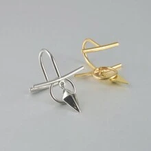 1只不用穿孔的u型不鏽鋼假唇環,鑽石和圓形吊墜裝飾,適用於女性 - 金黃色 - 查看 5