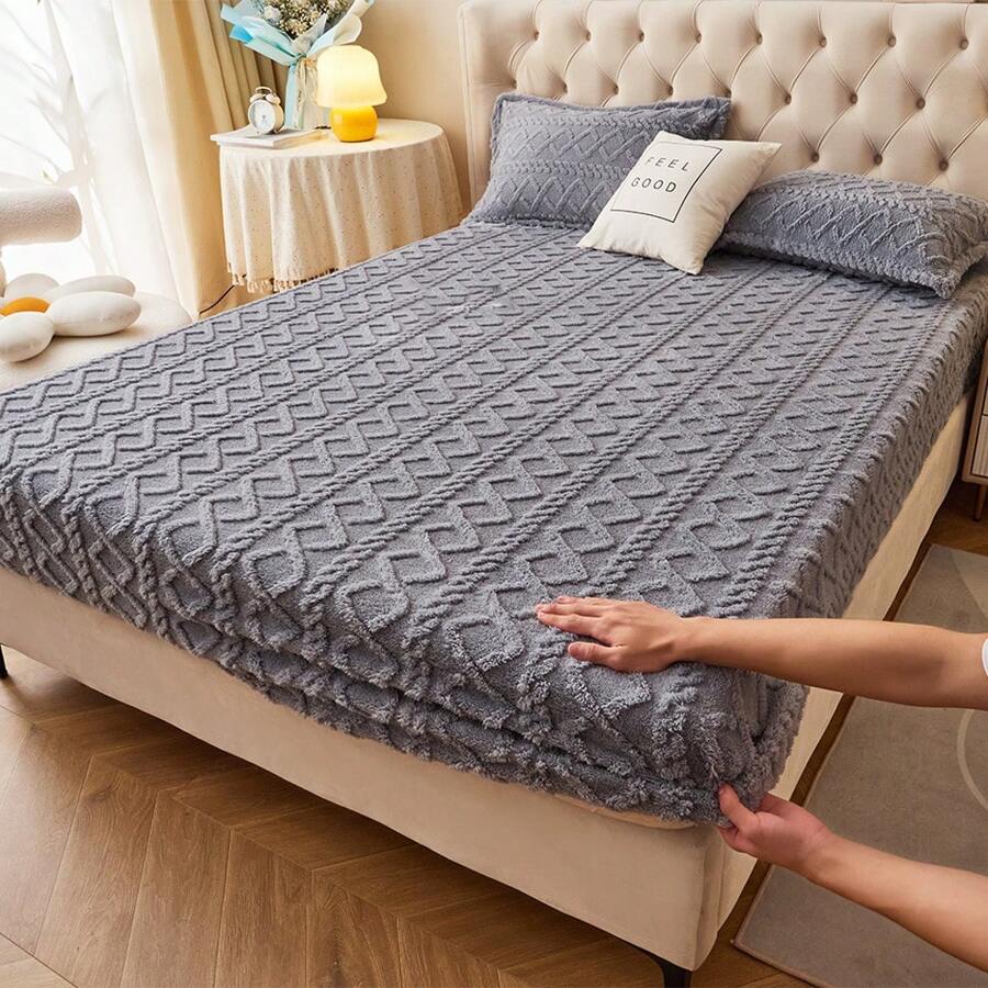 1pc Plush Rhombus Quilted Bedspread, Solid Color, Thickened Fleece Warm Bed Skirt Suitable For Home, Machine Washable, Geometric Pattern Fitted Sheet Set Without Filler, Independence Day,(Pillowcases Not Included) - Grey - View 1