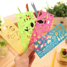 4 PIÈCES Jouets de dessin pour enfants, tableau de patrons de peinture, règle en plastique, artisanat artistique, apprentissage du dessin. Jouets éducatifs pour enfants, cadeau (Remarque: mélange aléatoire), retour à l'école