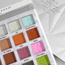 Paleta De Sombras Overdressed Vol. 2 Luis Torres Beauty Creations - Gris - Ver 4