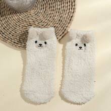 1 Cặp tất in hình động vật dễ thương (Corgi, Panda, Thỏ, Gấu, Khủng long) dành cho trẻ em từ 3-16 tuổi, tất lót sàn nhung san hô ấm áp cho mùa thu/đông - Màu be - Xem 3