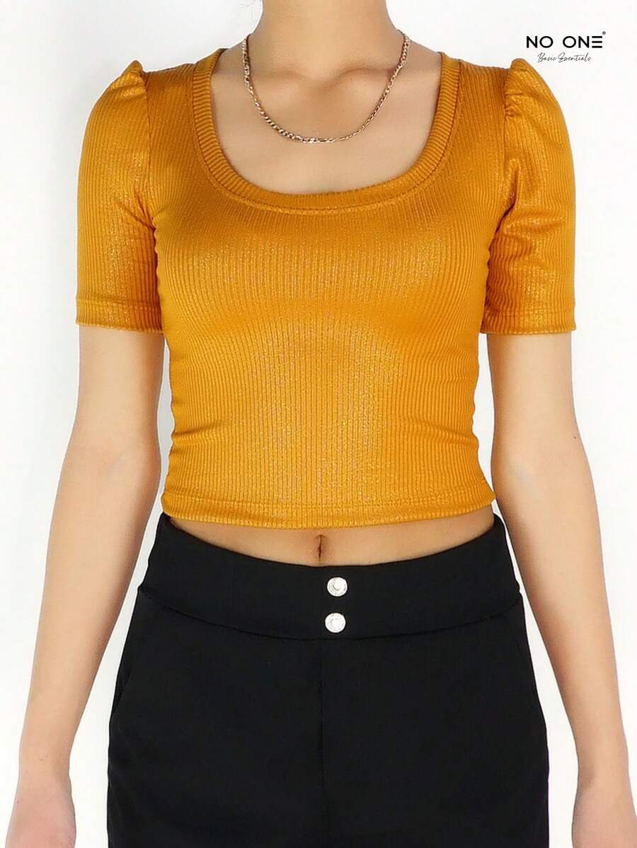 NO ONE | Playera spandex con brillo crop top slim fit - Mostaza Amarilla - Ver 1