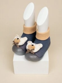 1 雙時尚可愛卡通熊運動鞋搭配溫暖舒適毛絨雪靴適合男嬰和女嬰,秋冬