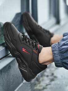 SHUANGXING 男士休閒輕量防水黑色運動鞋,軟底適合冬季,適合日常穿著、跑步和工作 - 黑色 - 查看 3