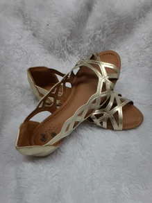 Sapatilha Feminina Dourada Vazada Calcado Mocassim Mulher Moda Menina Bota Sandalia Chinelo