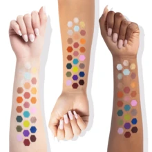 Paleta De Sombras Overdressed Vol. 2 Luis Torres Beauty Creations - Gris - Ver 6