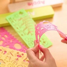 4 PIÈCES Jouets de dessin pour enfants, tableau de patrons de peinture, règle en plastique, artisanat artistique, apprentissage du dessin. Jouets éducatifs pour enfants, cadeau (Remarque: mélange aléatoire), retour à l'école