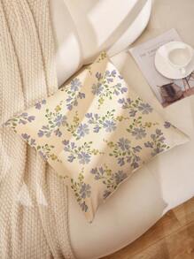 A Ditsy Floral Pattern Single-Sided Printed Thick Corduroy Pillowcase