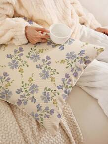 A Ditsy Floral Pattern Single-Sided Printed Thick Corduroy Pillowcase