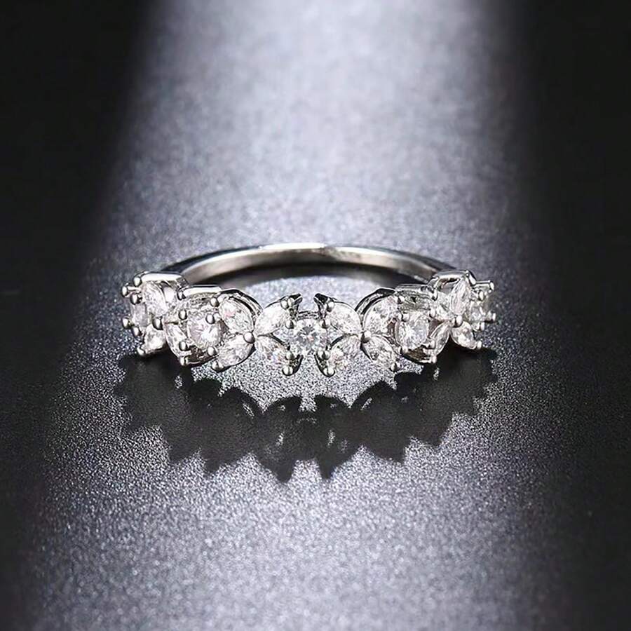1pc Elegant White Zirconia Flower Ring, Fashionable Four-Leaf Clover Design