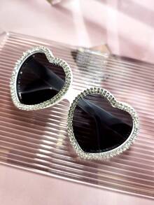 1 件时尚水钻心形时尚眼镜，适合女士、情侣、情人节礼物套装，适合海滩、泳池、度假等场合。（不含眼镜盒，但配有防丢绳和清洁布）；四季蒸汽朋克、朋克、Y2k 黑色、粉色、红色色调、复古、经典、时尚、时尚派对时尚眼镜