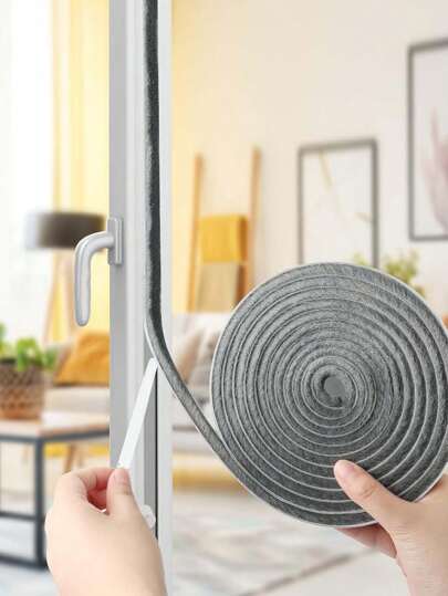 Striscia Di Tenuta Della Porta Della Finestra Adesiva, Tenuta Con Spazzola Per Finestre E Porte, Striscia Di Tenuta Autoadesiva Ordinata Per Finestre E Porte, Tenuta Con Spazzola Per Isolamento Acustico, Antivento, Antipolvere, Adesione Più Forte, Adatta Per Porte, Finestre, Sportelli Di Armadi, 0,35 Cm Di Larghezza X 0,2 Cm Di Spessore, Grigia