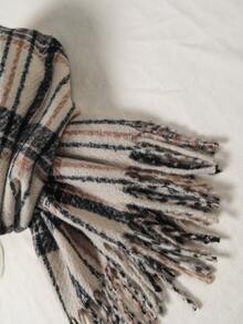 1入格紋流蘇裝飾保暖針織圍巾,適合休閒街頭風格,適用於秋冬季節 - 彩色 - 查看 2
