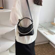 新款黑色珍珠鏈條背帶包,帶單/雙肩帶的方形肩背包,女性小手提包(批發) - 黑色 - 查看 2