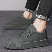 Spring And Autumn Thick Sole Round Toe Breathable Student Board Shoes Lace-Up Casual Sneakers Skate Shoes Non-Slip Work Shoes For Men