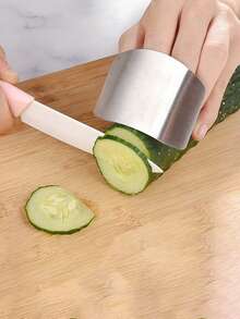 1pc Stainless Steel Cut Resistant Glove, Practical Kitchen Tool For Vegetable Cutting - Silver - View 4