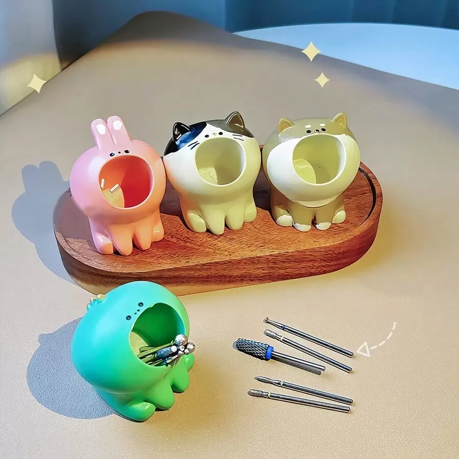 1 Stück Mini Japanischer Stil Nagelbohrer Bit Aufbewahrungsröhre, süßes Cartoon Tiermuster (Katze, Hund, Dinosaurier, Hase), Nagelpflege Werkzeug Schreibtisch Organizer Box/Halter, Offener Mund Pinselbecher, Nagelpolierer Aufbewahrungsbox, Nagelkunst Zubehör, Nagelwerkzeuge, Nagelkunst Werkzeuge, Schulanfangszeit - Verschiedenfarbig - Übersicht 1