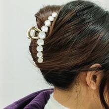1入女裝新款金屬髮卡配以九個閃閃發亮的樹脂石裝飾,適用於日常/戶外使用