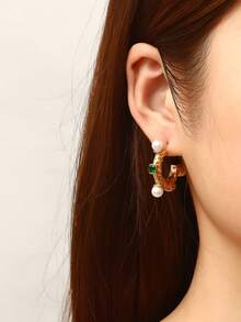 1pair Fashionable And Luxurious Vintage Stainless Steel Earrings Embedded With Pearl And Rhinestone, Suitable For Women's Daily Wear - Yellow Gold - View 1