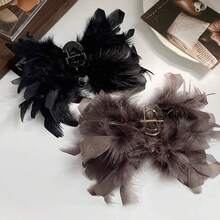 1個純ins風格羽毛髮卡,高貴典雅的超妝仙女級頭飾