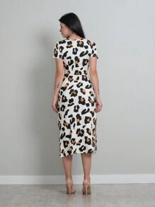 Women Dresses - 黑與白 - 查看 2