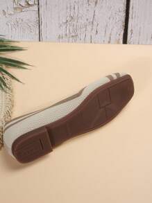 條紋扁鞋,展現不同的美感 - 米色 - 查看 5