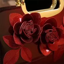 TÚI XÁCH LUCY S Túi xách nữ cao cấp màu gradient trang trí hoa 3d, túi đeo vai, túi đeo chéo và ví - Màu Đỏ Sâu - Xem 7