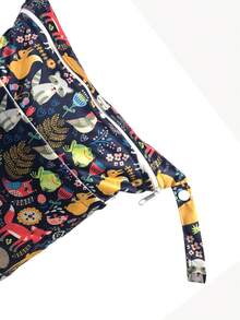 1個大容量卡通印花可重複使用的尿布袋,帶雙拉鍊口袋,方便攜帶的儲物袋,適用於嬰兒尿布 - 藏藍色動物世界 - 查看 6