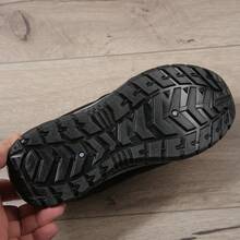 新款冬季鞋子加厚保暖,輕巧舒適,中老年女性冬季防寒滑雪靴,適用於秋冬季節 - 黑色 - 查看 5