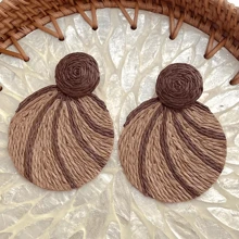 歐美誇張設計的彩色草織和編織金屬線耳環,高端風格和多才特色 - 咖啡 - 查看 1