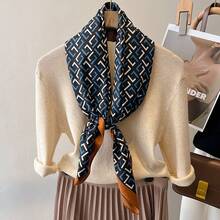 1 件幾何字母印花女用絲巾,戶外披肩頭帶時尚配件