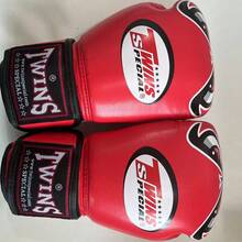 2023 年鷹眼拳擊手套 Pu 皮革 Mma Sanda 泰拳訓練護手透氣拳擊手套 8 盎司 10 盎司 12 盎司 14 盎司 16 盎司,3 種顏色可選 - 紅色 - 查看 5
