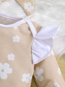 3 件套女婴花卉荷叶边连体衣、喇叭裤和头带套装 - 卡其色 - 查看 3