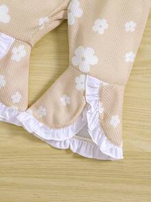 3 件套女婴花卉荷叶边连体衣、喇叭裤和头带套装 - 卡其色 - 查看 8