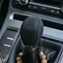 Universal Car Silicone Gear Shift Button Cover, Anti-Slip Handbrake Cover, Handbrake Protective Cover, Auto Accessories - Multicolor - View 1