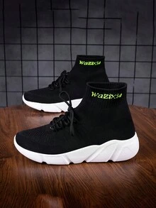 男士針織輕量級減震透氣跑鞋,高彈性舒適的襪套式運動鞋 - 黑與白 - 查看 4