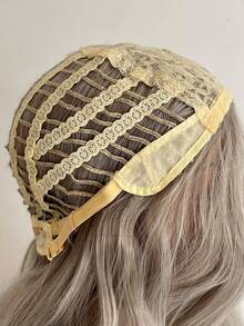 1頂灰色合成假髮,身體波浪長捲髮,中分沒有劉海,非常適合日常、假期、派對、cosplay穿著 - 灰色 - 查看 6