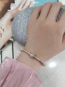 1pc European And American Style Titanium Steel Ins Rose Gold Simple Diamond Inlaid Bangle, Non-fading, With Box, Suitable For Daily Wear And Gift Giving - Women - View 3