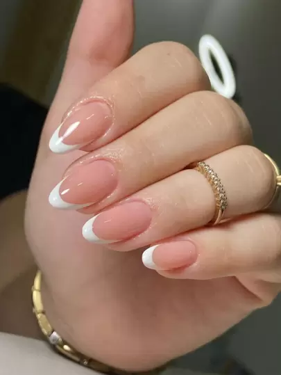 24 peças Médio Unhas Postiças Amêndoa Branca francesa falsa Unhas minimalistas para mulheres e meninas, Suprimentos para Unhas