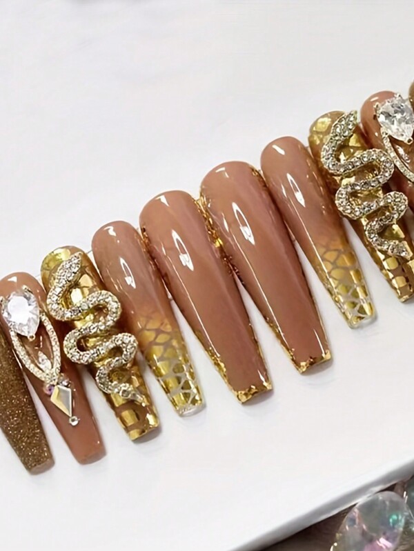 24pcs Fall Winter Brown Fake Nails 3D Snake Shape Rhinestone Press On Nails With Design Golden Foil Glue On Nails Full Cover Extra Long Coffin False Nails For Women And Girls Jelly Glue Is Randomly Shipped
