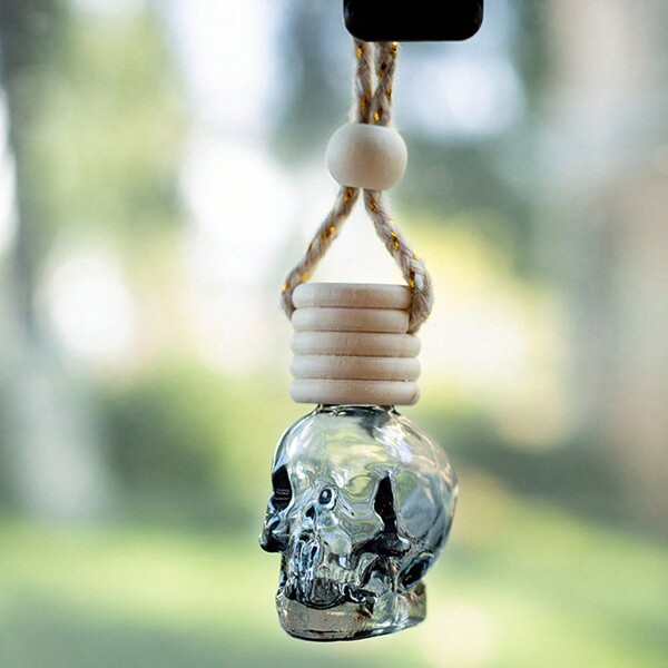 1pc Ombre Skull Design Perfume Bottle Empty Bottle 8ml Aromatherapy Oil Diffuser Car Hanging Pendant