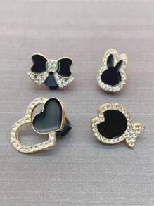 4 件合金黑色水钻心形鱼蝴蝶结装饰鞋饰珠宝 DIY 鞋带夹装饰鞋带扣配件适合女士成人运动鞋靴子圣诞节万圣节生日派对礼物（不含鞋子） - 黑色 4個 - 查看 8