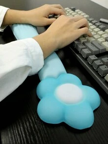 1pc Flower Design Silicone Keyboard Wrist Rest Mouse Pad For Girls And Boys - Blue - View 4