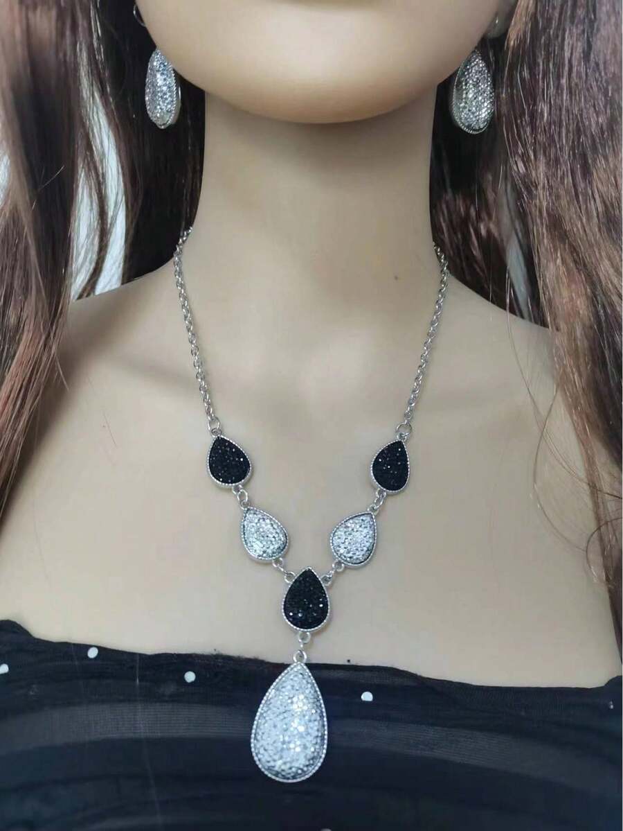 3入組耳環和項鍊,優雅的雞蛋花水珠,時尚奢華的仿寶石珠寶套裝,黑色珠寶,適用於酷女孩派對裝飾 - Y形項鍊套裝 - 查看 1