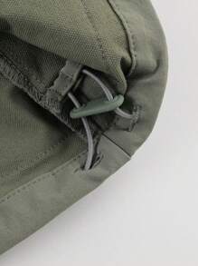 年輕女孩戶外風格時尚半身裙帶大口袋,秋天