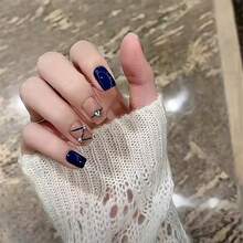 Monina Y2k 哥德式新娘美甲:24 件藍線短方形按壓指甲,高端美甲師手持套裝,清晰閃亮,即時美白,非常適合日常和旅行服裝 - 藍色 - 查看 1